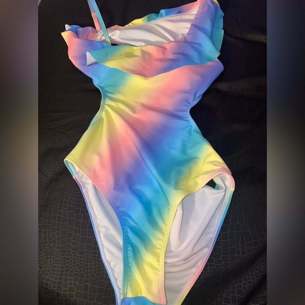 Never worn girl bathing suit